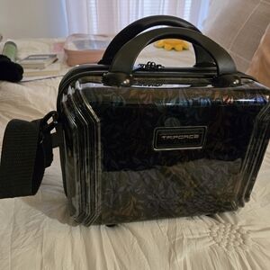 Triforce women's Elite makeup case